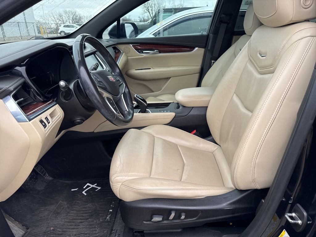 2018 Cadillac XT5 Premium Luxury
