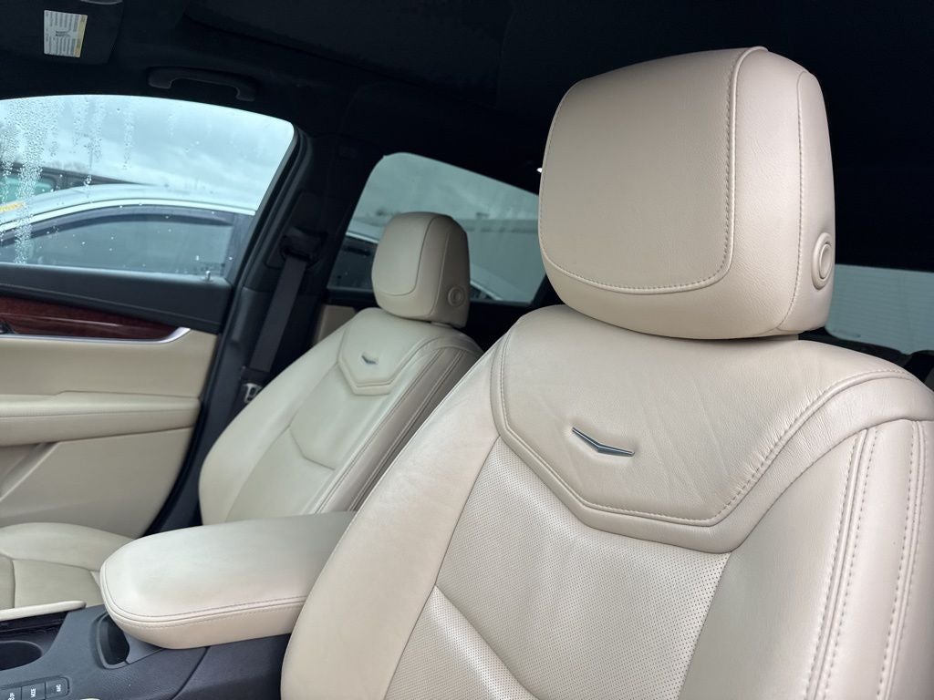 2018 Cadillac XT5 Premium Luxury