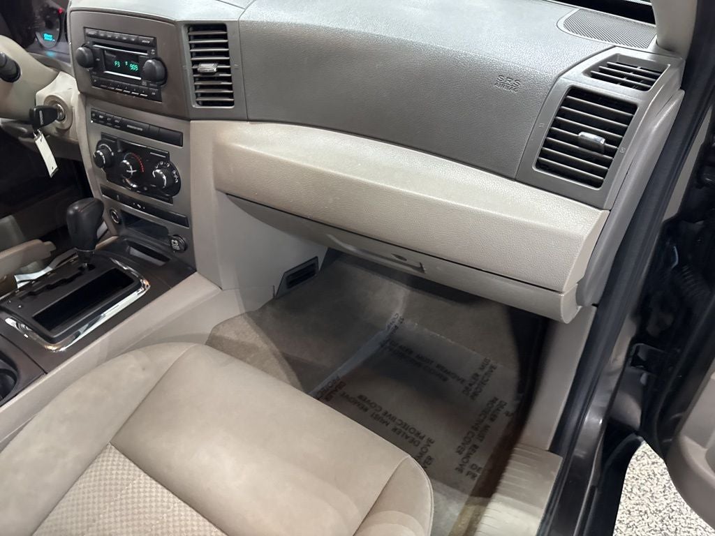 2005 Jeep Grand Cherokee Laredo