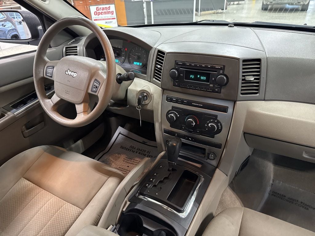 2005 Jeep Grand Cherokee Laredo