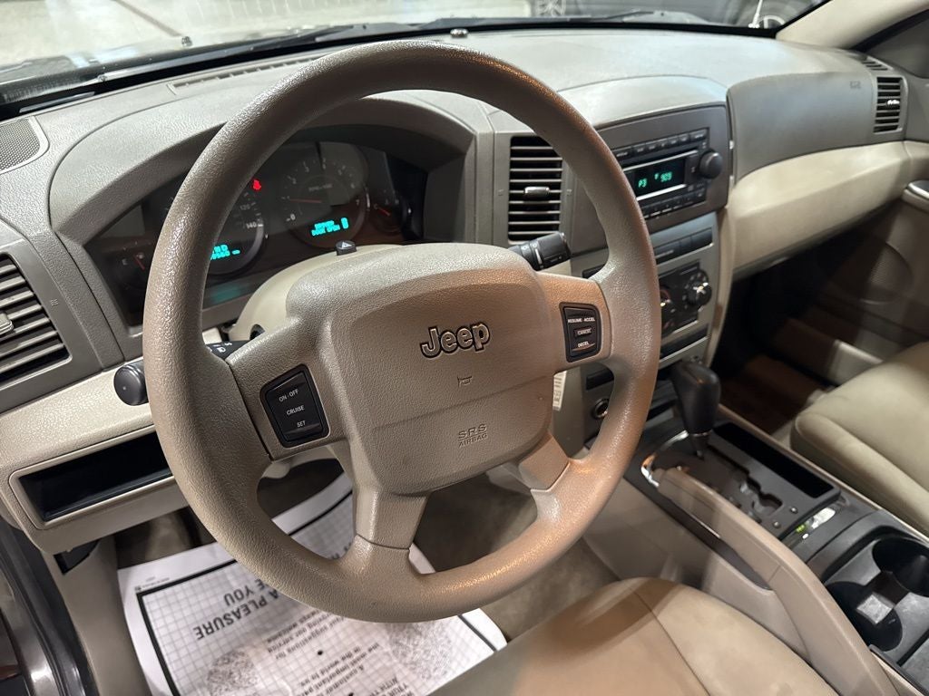 2005 Jeep Grand Cherokee Laredo