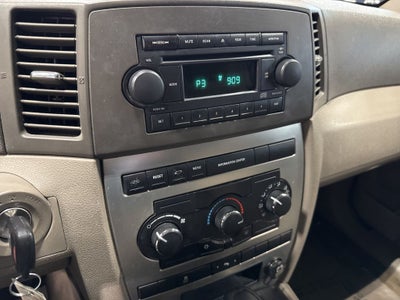 2005 Jeep Grand Cherokee Laredo