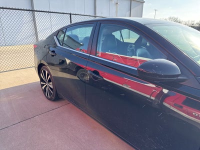 2021 Nissan Altima SR FWD