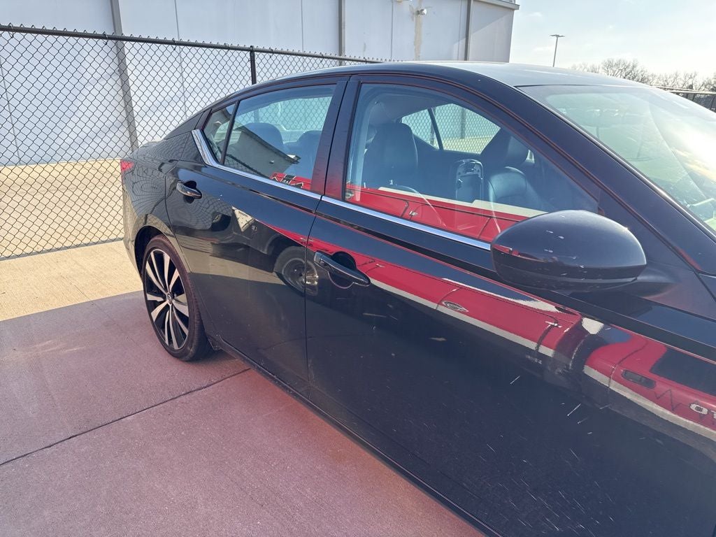 2021 Nissan Altima SR FWD