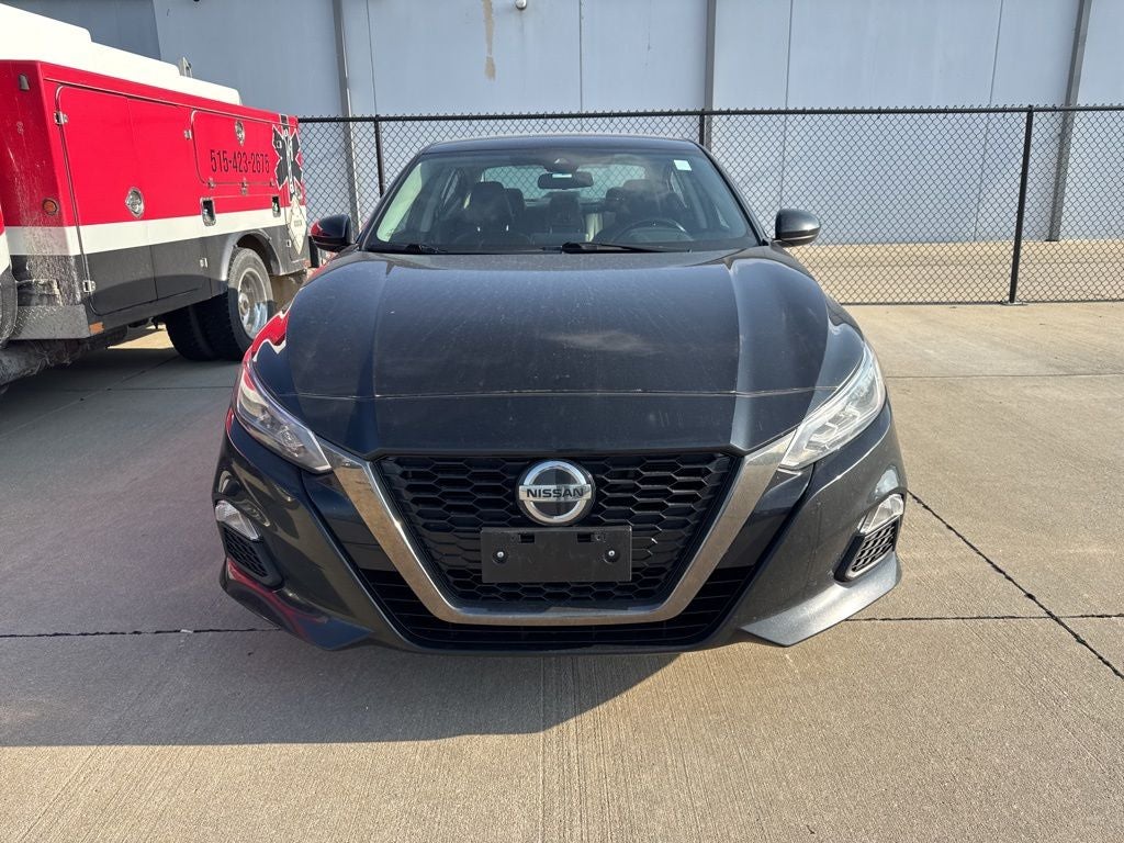 2021 Nissan Altima SR FWD