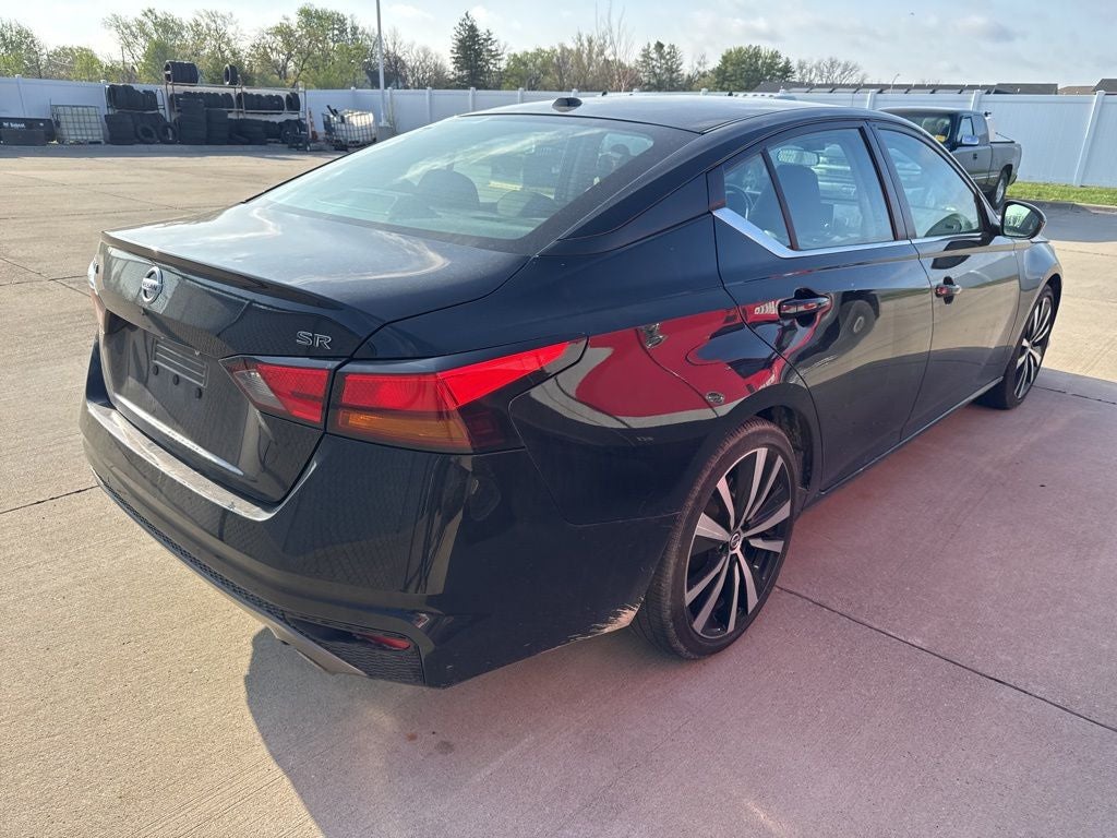 2021 Nissan Altima SR FWD