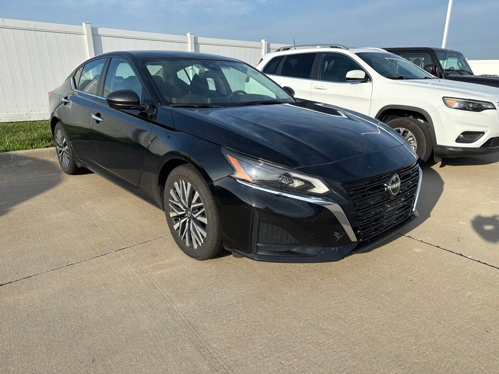 2024 Nissan Altima SV FWD