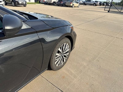 2024 Nissan Altima SV FWD