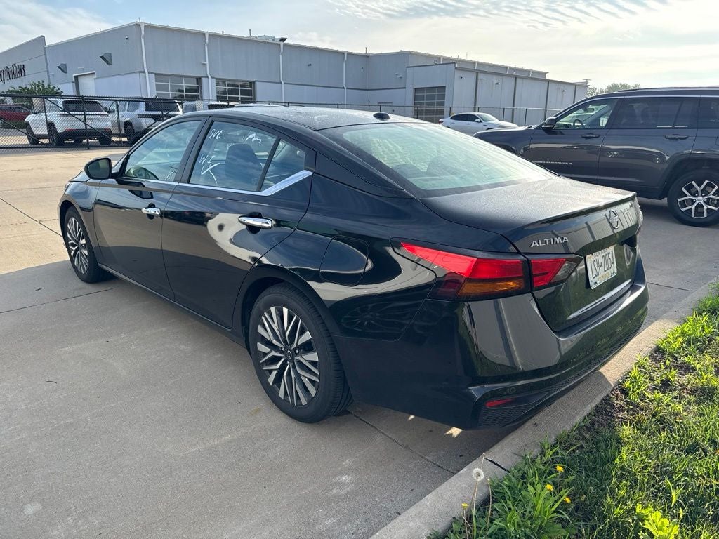 2024 Nissan Altima SV FWD