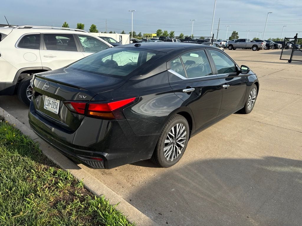 2024 Nissan Altima SV FWD