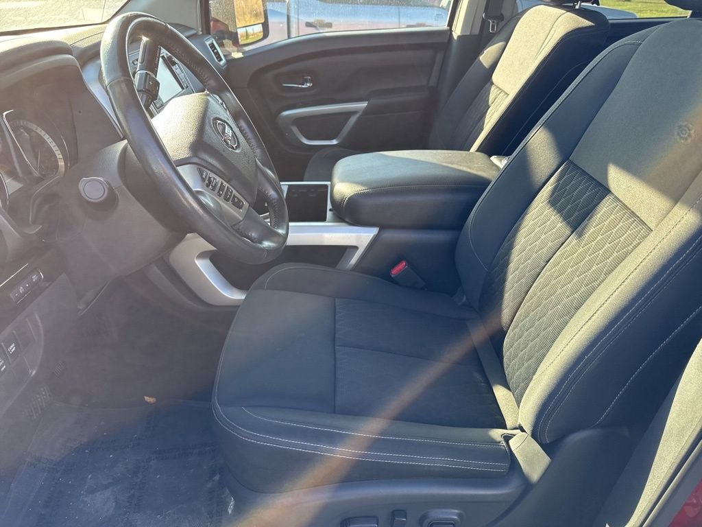 2018 Nissan TITAN XD SV Diesel