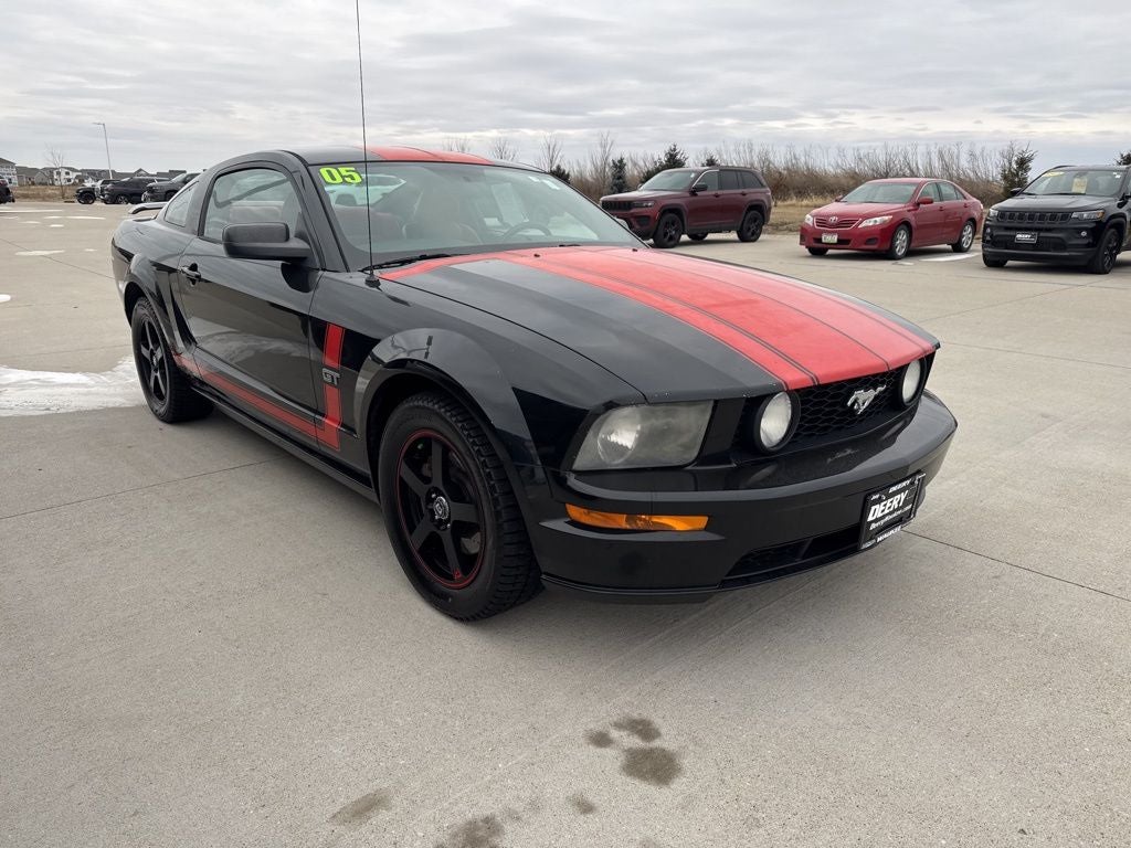 2005 Ford Mustang GT Premium