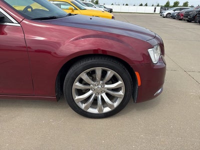 2019 Chrysler 300 Touring
