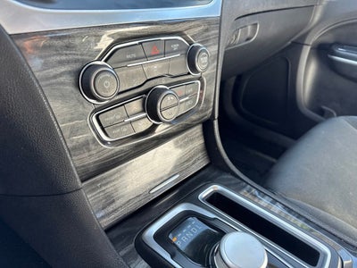 2019 Chrysler 300 Touring