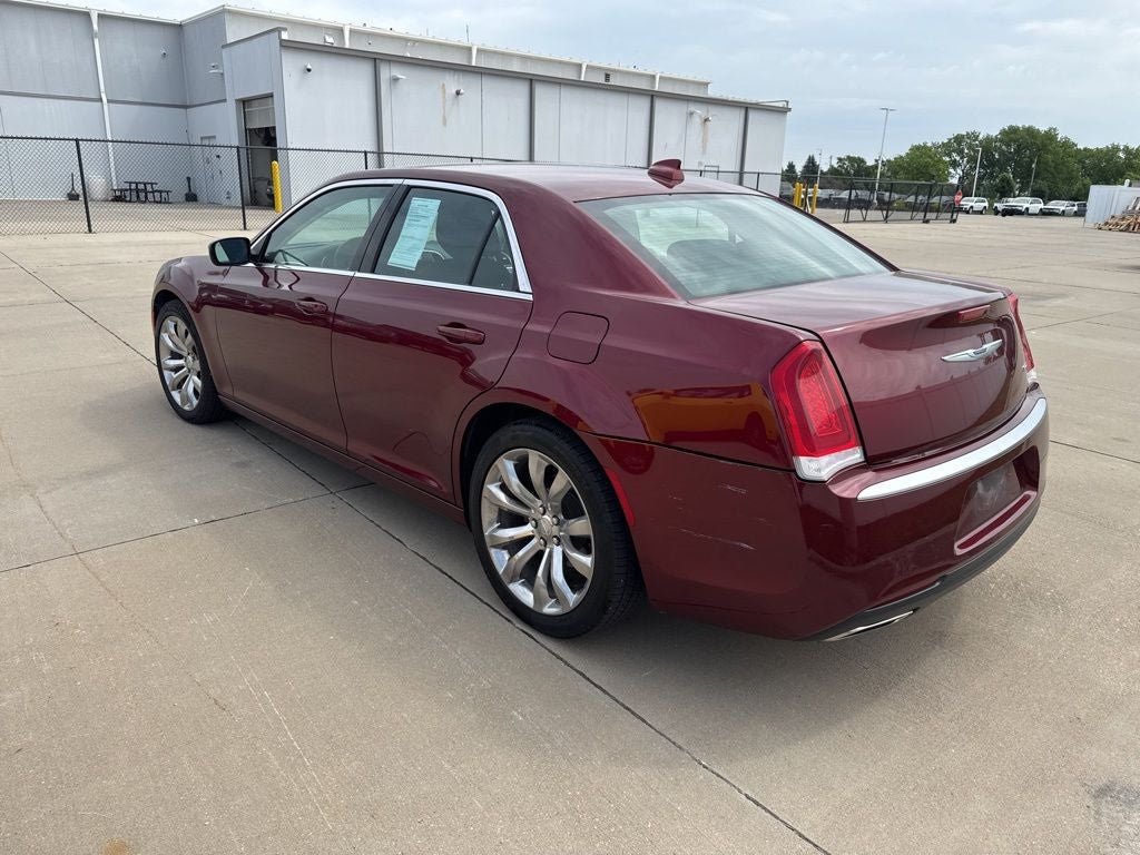 2019 Chrysler 300 Touring