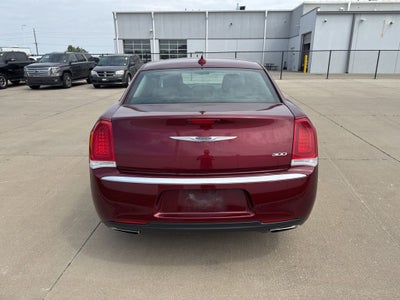 2019 Chrysler 300 Touring