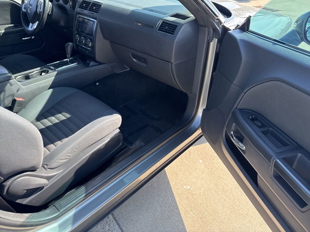2012 Dodge Challenger SXT