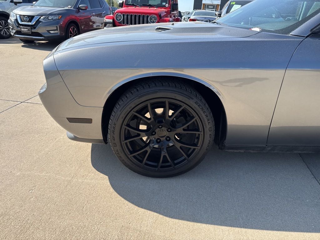 2012 Dodge Challenger SXT