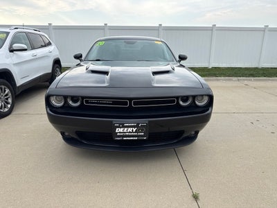 2020 Dodge Challenger SXT AWD