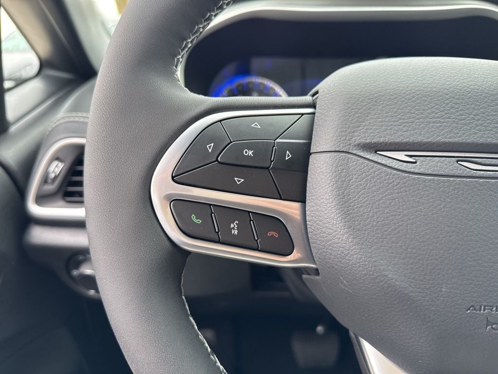 2027 Chrysler Pacifica PACIFICA SELECT