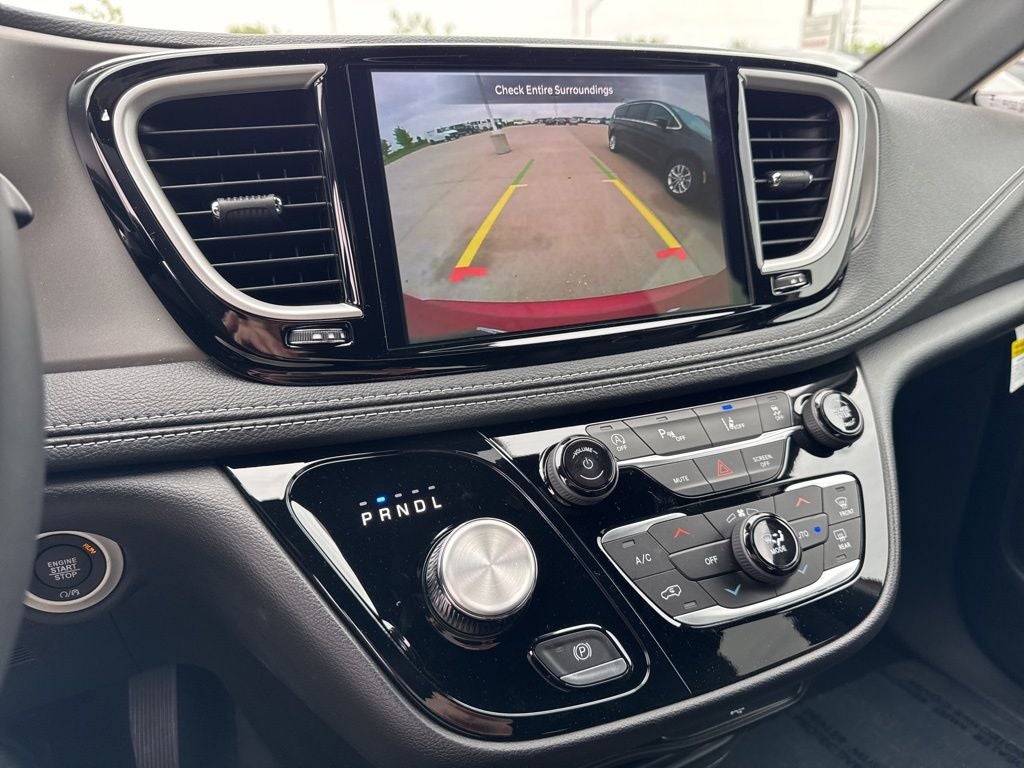 2027 Chrysler Pacifica PACIFICA SELECT