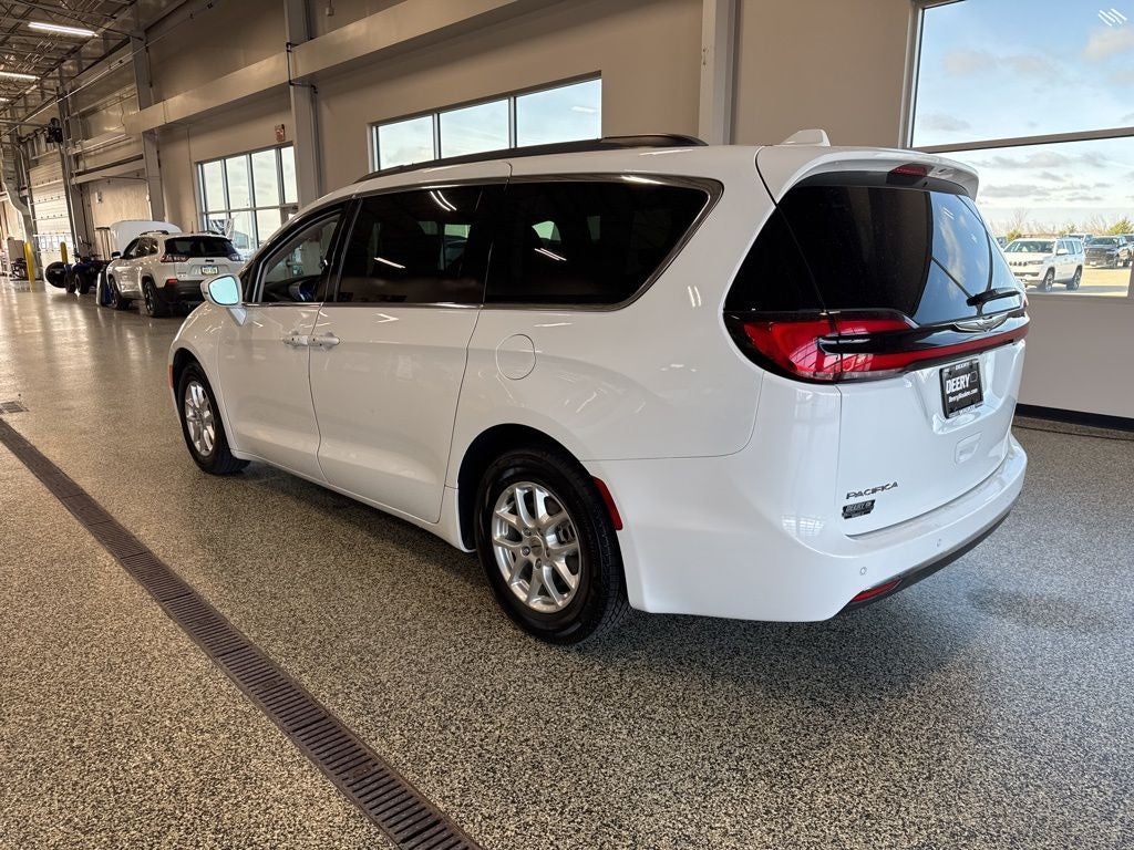 2022 Chrysler Pacifica Touring L