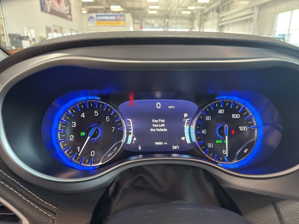 2024 Chrysler Pacifica Touring L