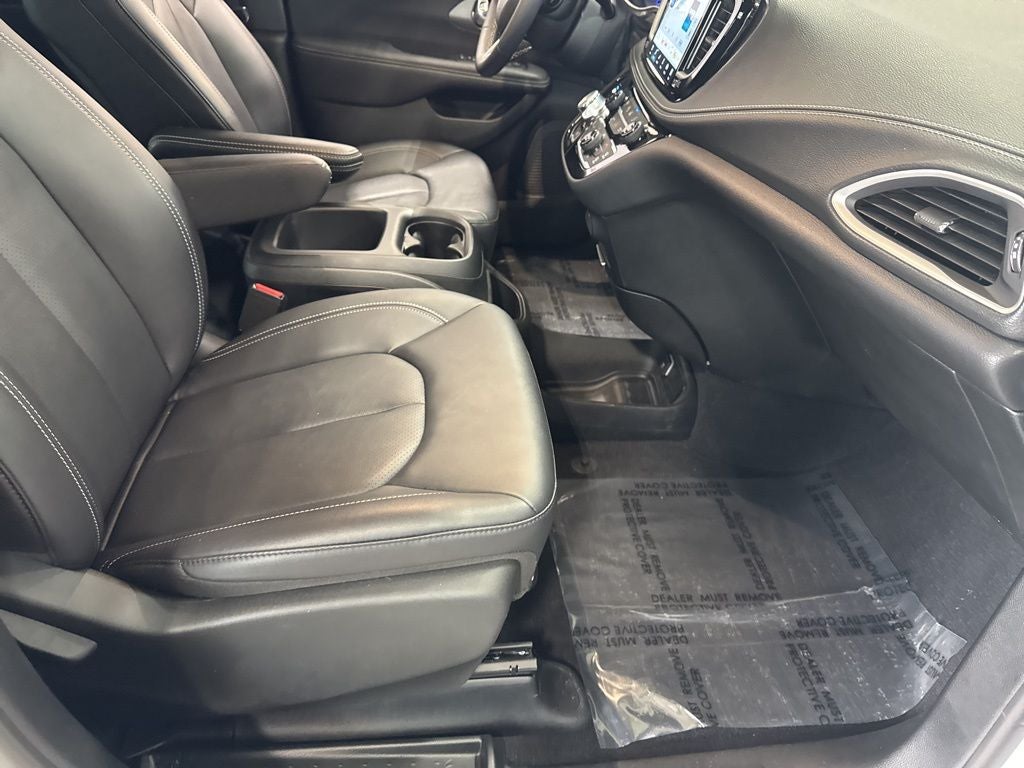 2025 Chrysler Pacifica PACIFICA SELECT