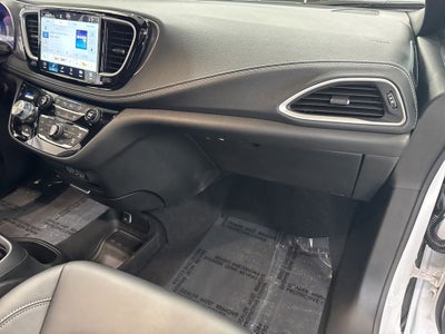 2025 Chrysler Pacifica PACIFICA SELECT