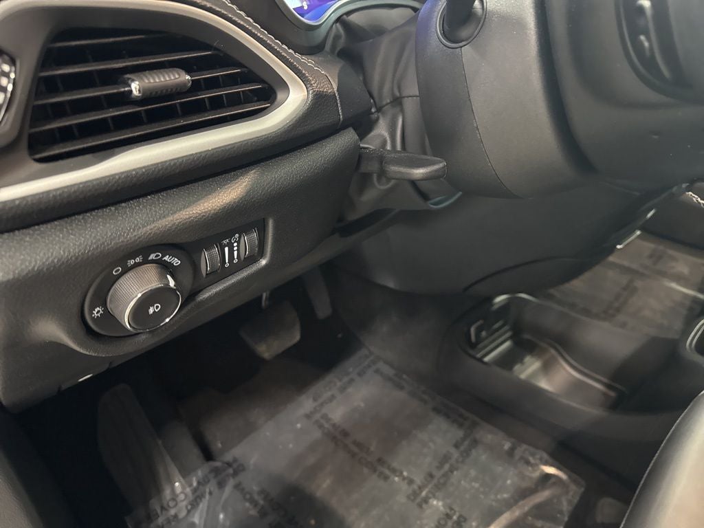 2025 Chrysler Pacifica PACIFICA SELECT