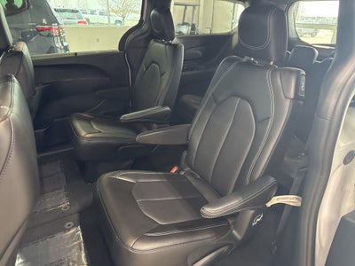 2025 Chrysler Pacifica PACIFICA SELECT