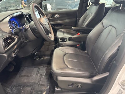 2025 Chrysler Pacifica PACIFICA SELECT