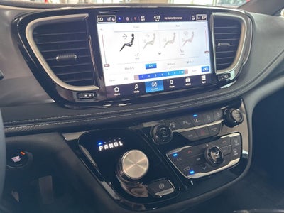 2025 Chrysler Pacifica PACIFICA SELECT