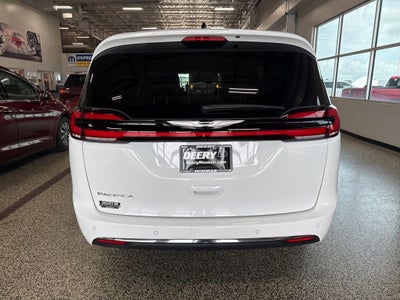 2025 Chrysler Pacifica PACIFICA SELECT