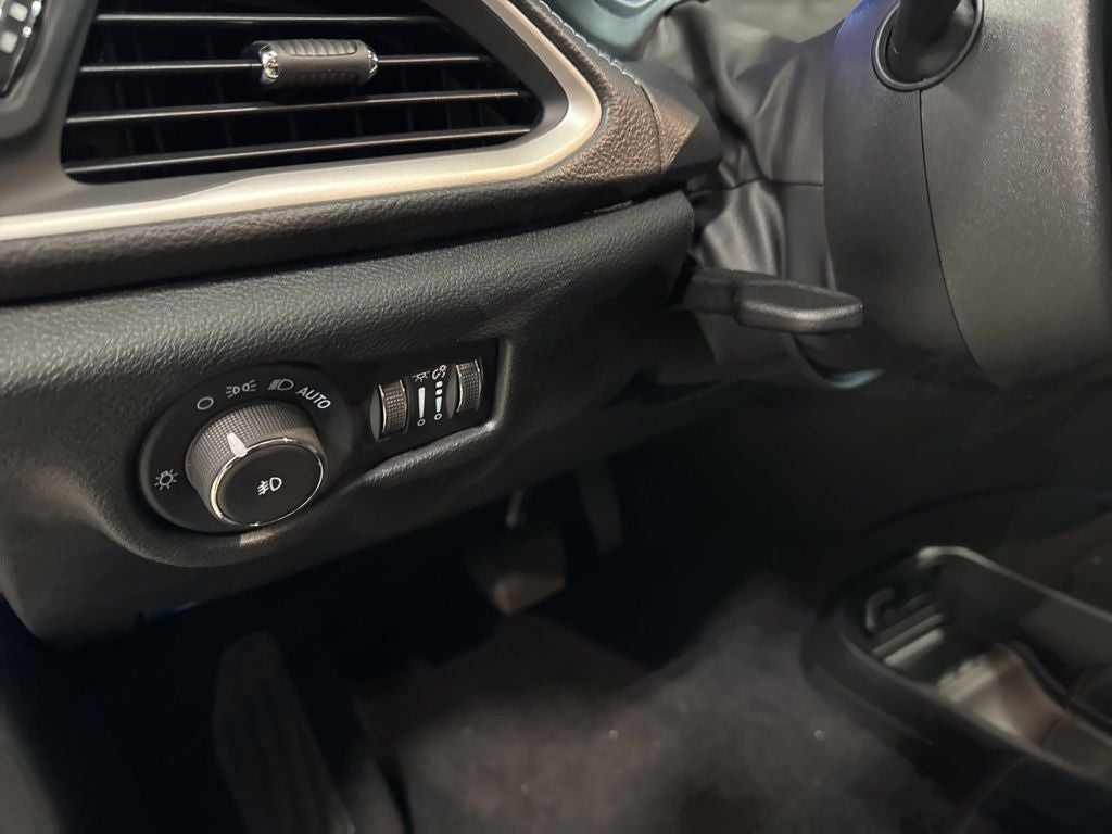 2025 Chrysler Pacifica PACIFICA SELECT