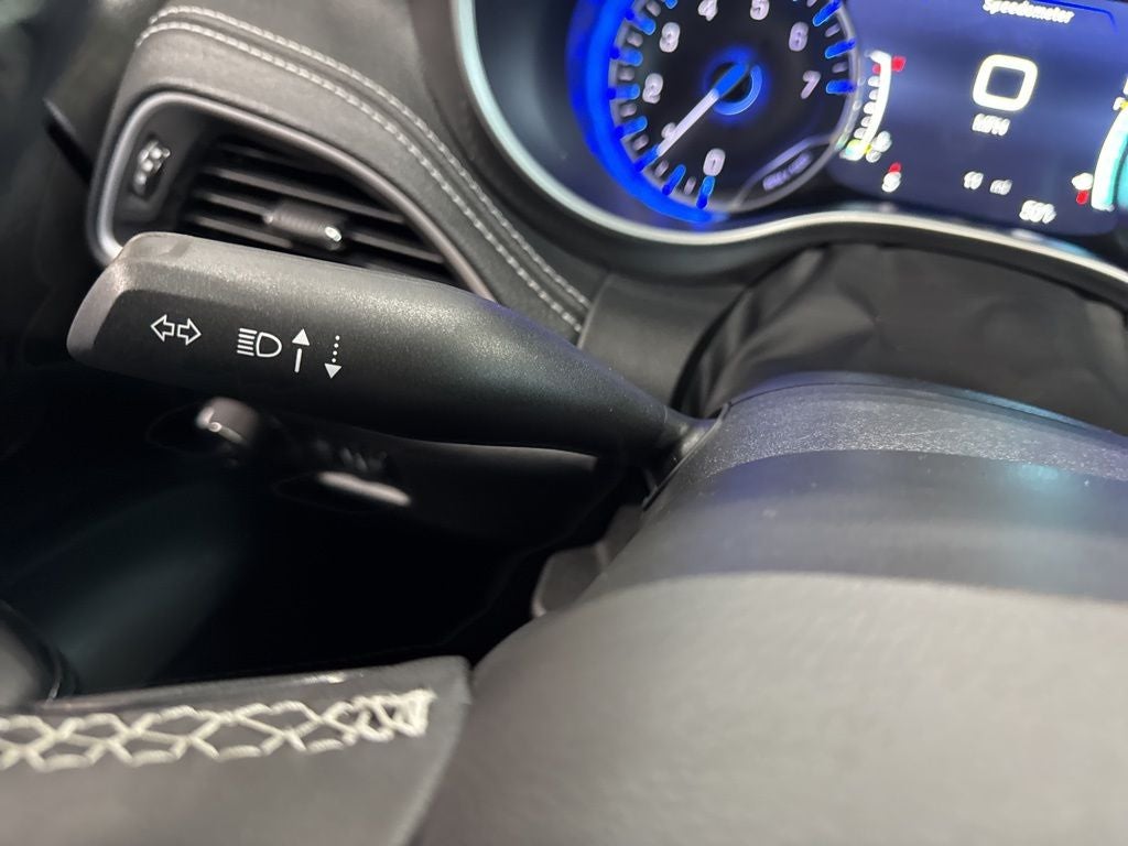 2025 Chrysler Pacifica PACIFICA SELECT