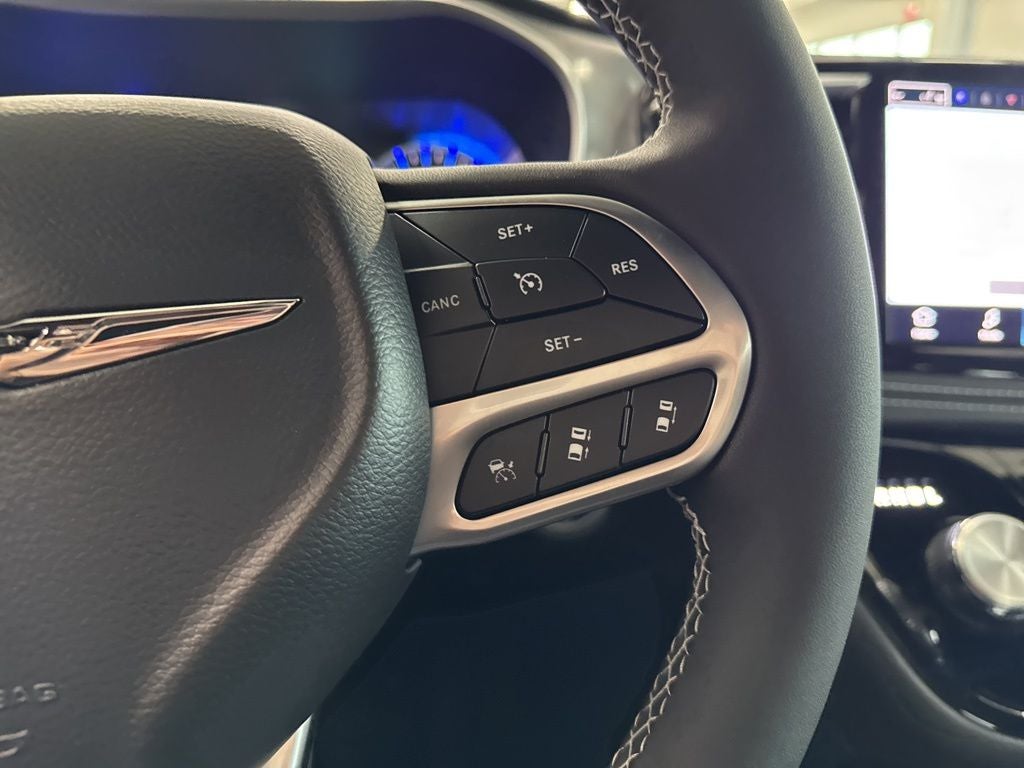 2025 Chrysler Pacifica PACIFICA SELECT