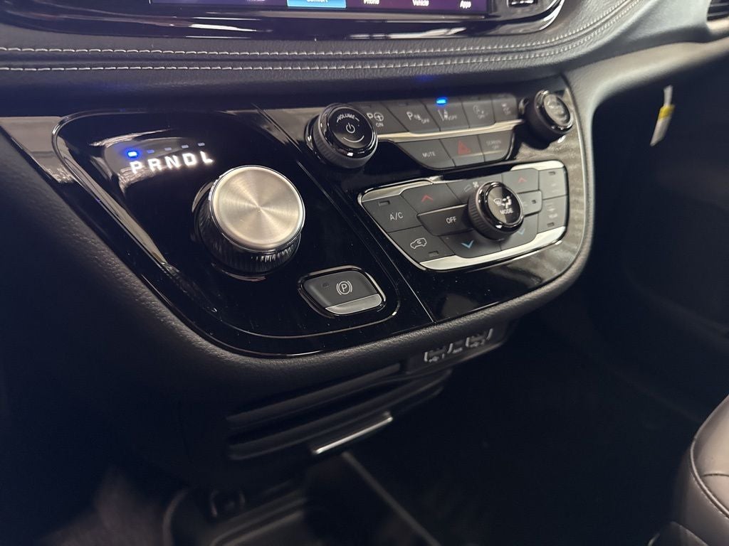 2025 Chrysler Pacifica PACIFICA SELECT