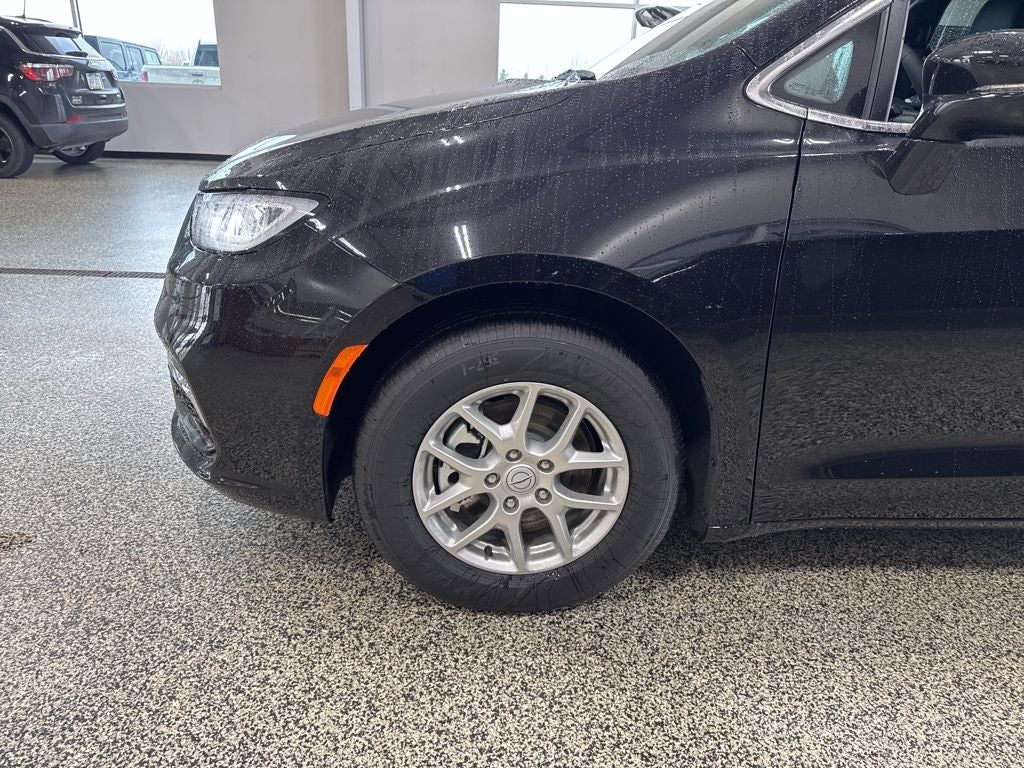 2025 Chrysler Pacifica PACIFICA SELECT