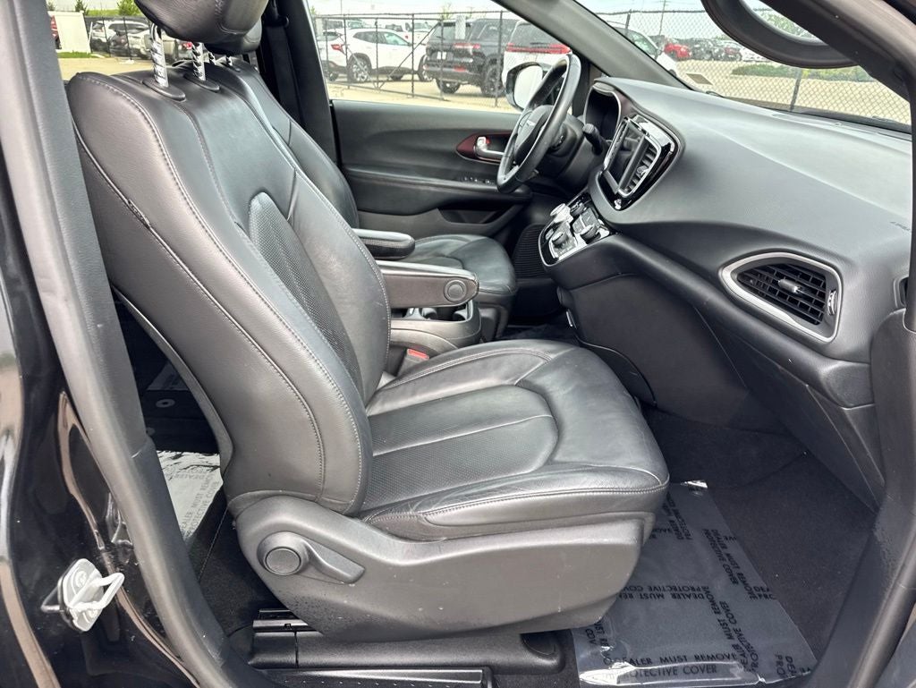 2020 Chrysler Pacifica 35th Anniversary Touring L