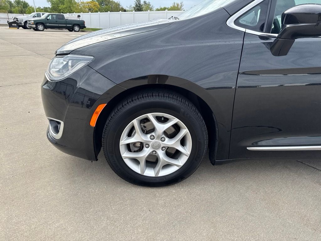 2020 Chrysler Pacifica 35th Anniversary Touring L
