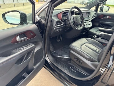 2020 Chrysler Pacifica 35th Anniversary Touring L