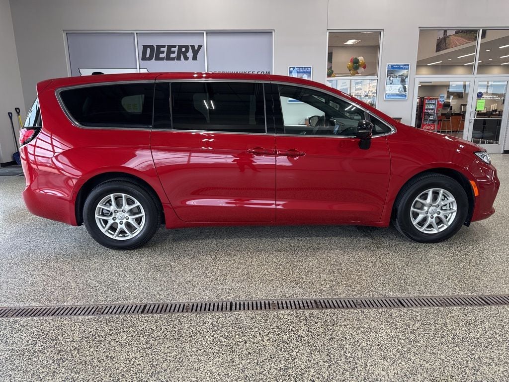2026 Chrysler Pacifica PACIFICA SELECT