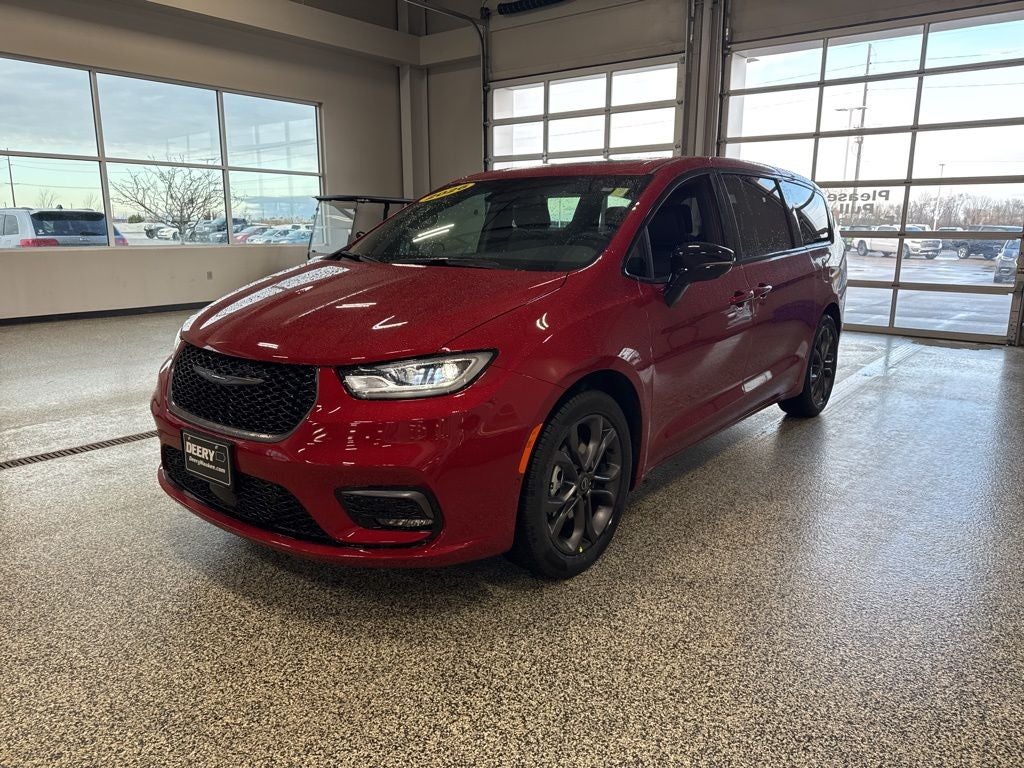 2026 Chrysler Pacifica PACIFICA SELECT