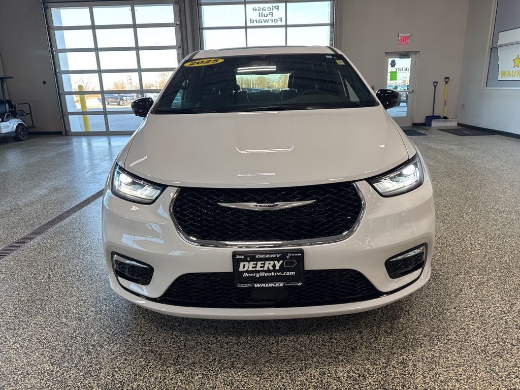 2025 Chrysler Pacifica PACIFICA SELECT