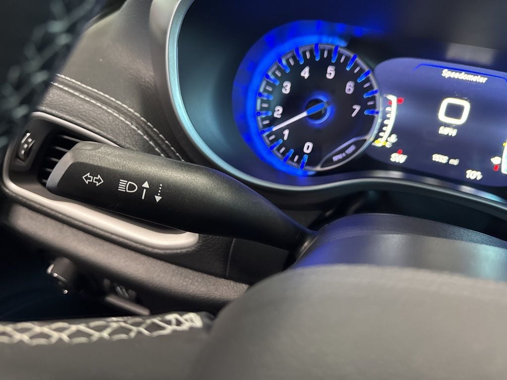 2025 Chrysler Pacifica PACIFICA SELECT