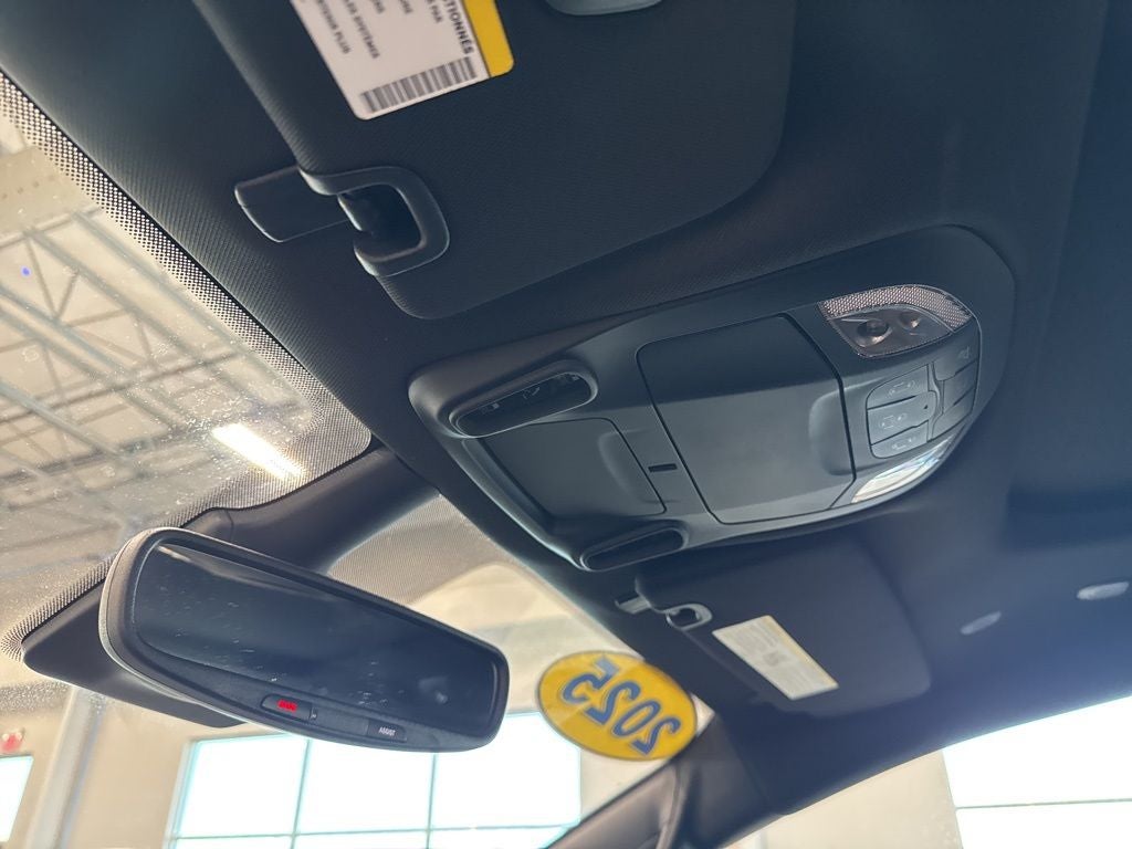 2025 Chrysler Pacifica PACIFICA SELECT