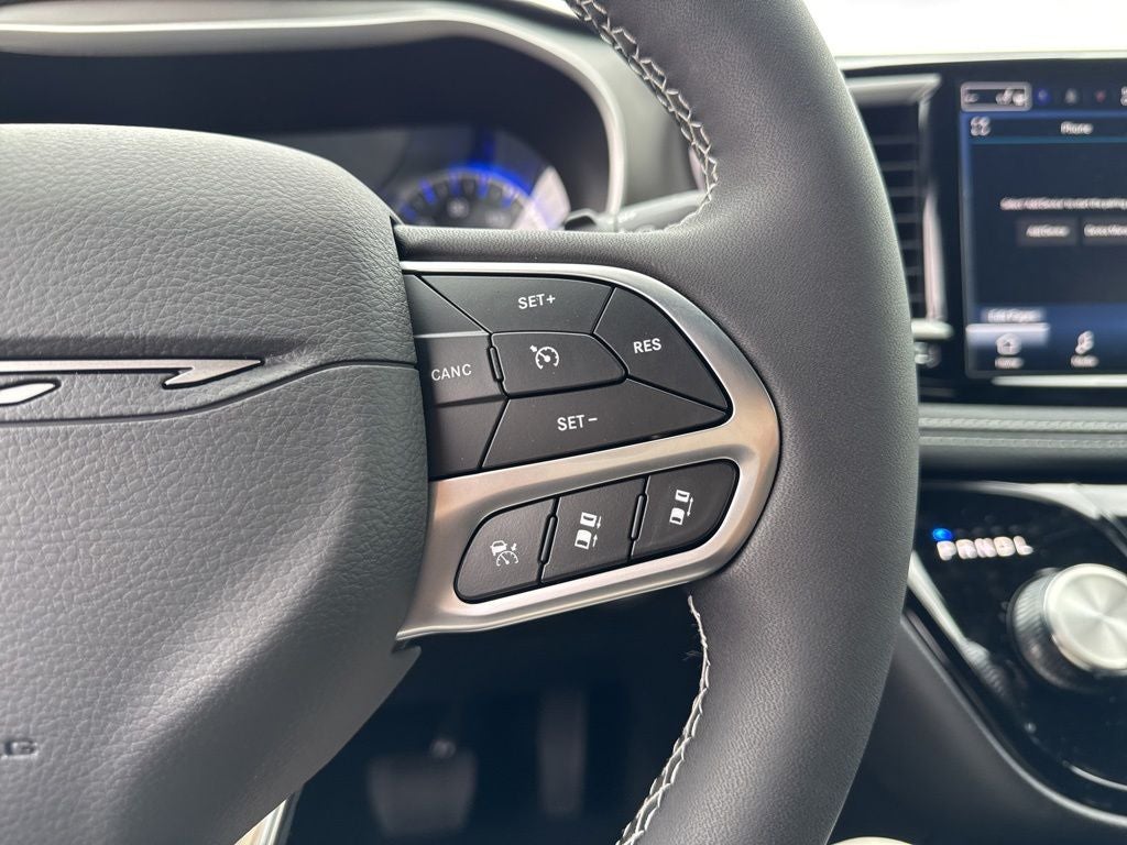 2027 Chrysler Pacifica PACIFICA SELECT