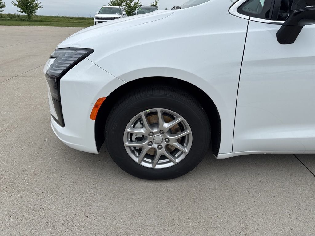 2027 Chrysler Pacifica PACIFICA SELECT