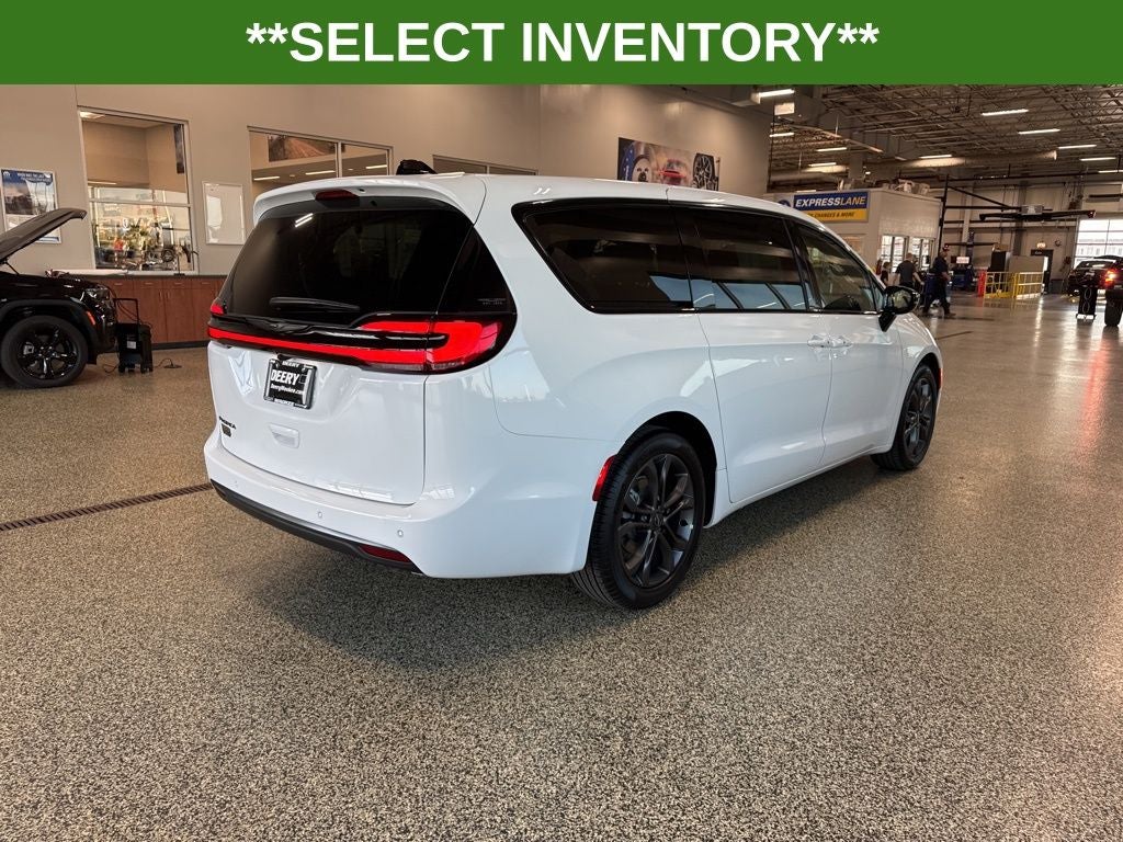 2026 Chrysler Pacifica PACIFICA SELECT